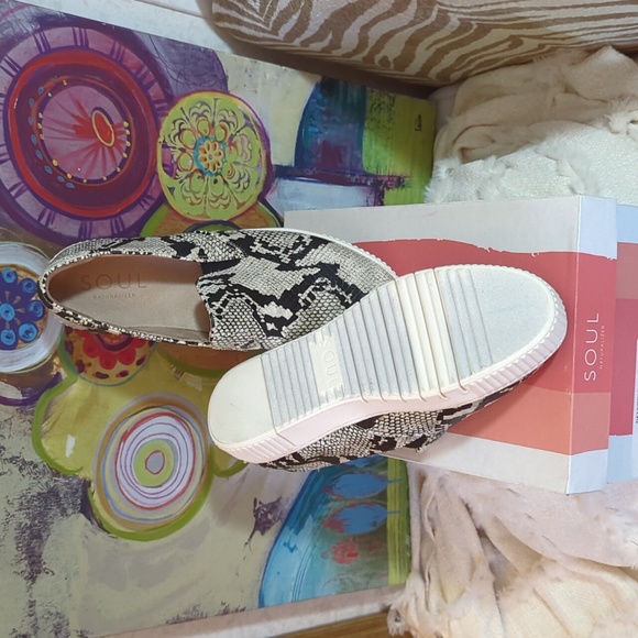 Tia 2 Slip On Loafers/Moccasins - Picture 7 of 8